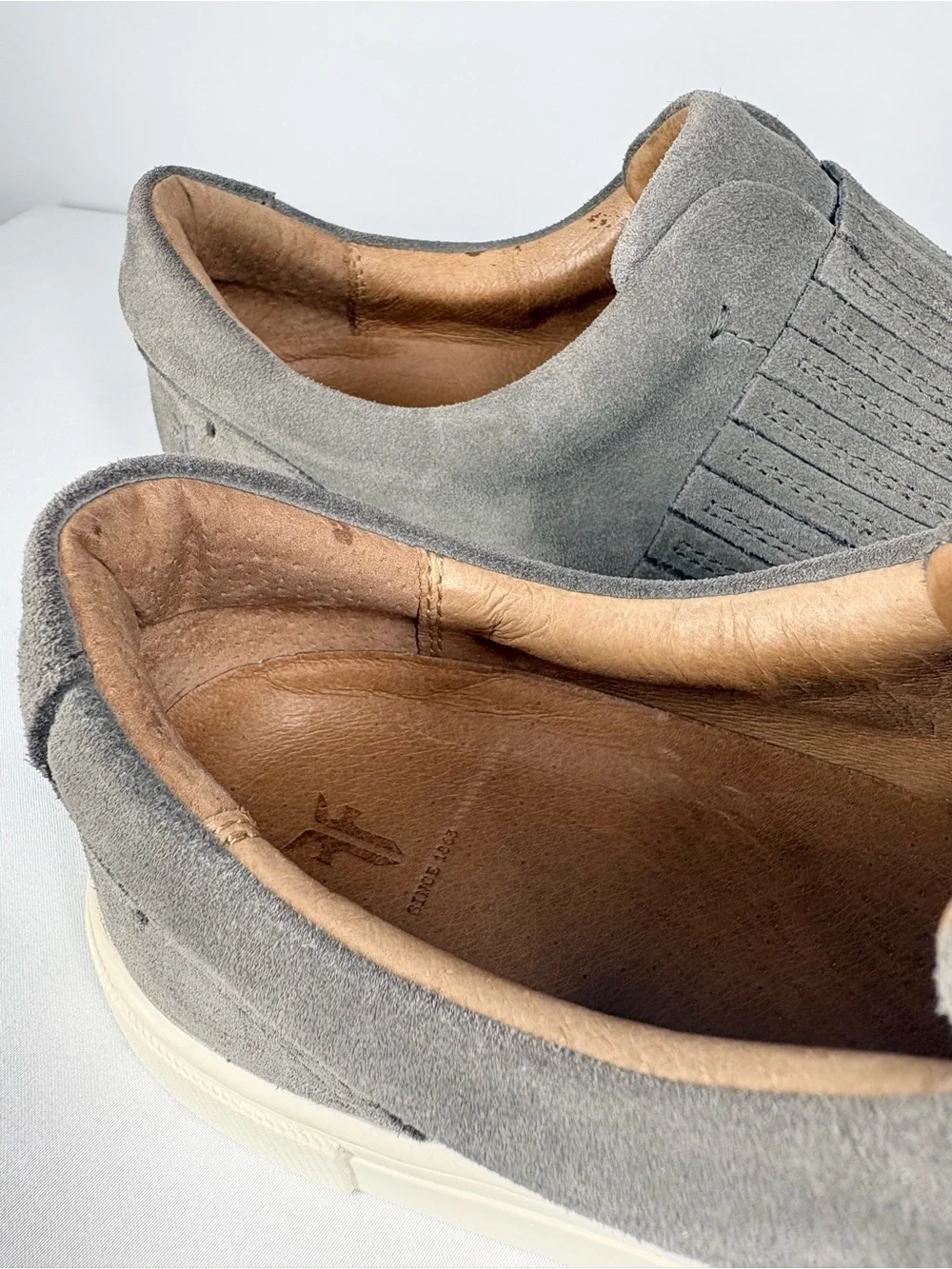 Frye Ivy Gore Slip-On Sneakers in Gray Suede and Leather. Size 8. Pleated Detail